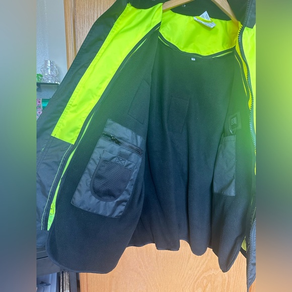 Hi vis heated waterproof lined jacket Type R Class 3 - Picture 3 of 13